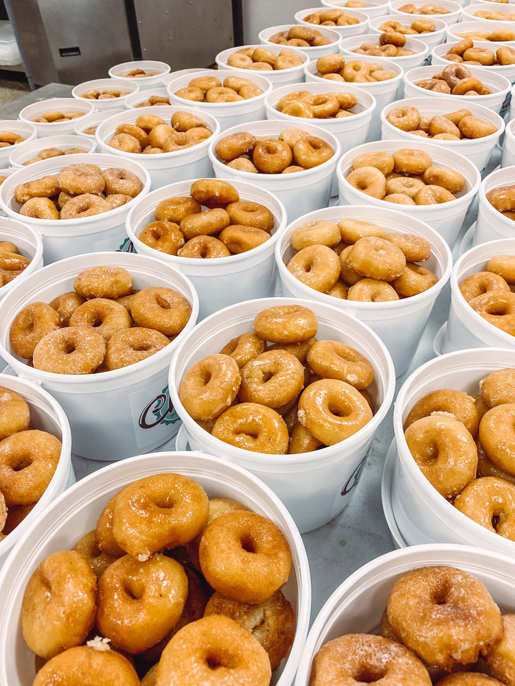 Our miniature donuts are handcrafted with a made from scratch recipe to bring you a flavor made of pure delight. Signature flavors only offered for a limited time and until they run out. Don't miss your chance to indulge in pure delight!